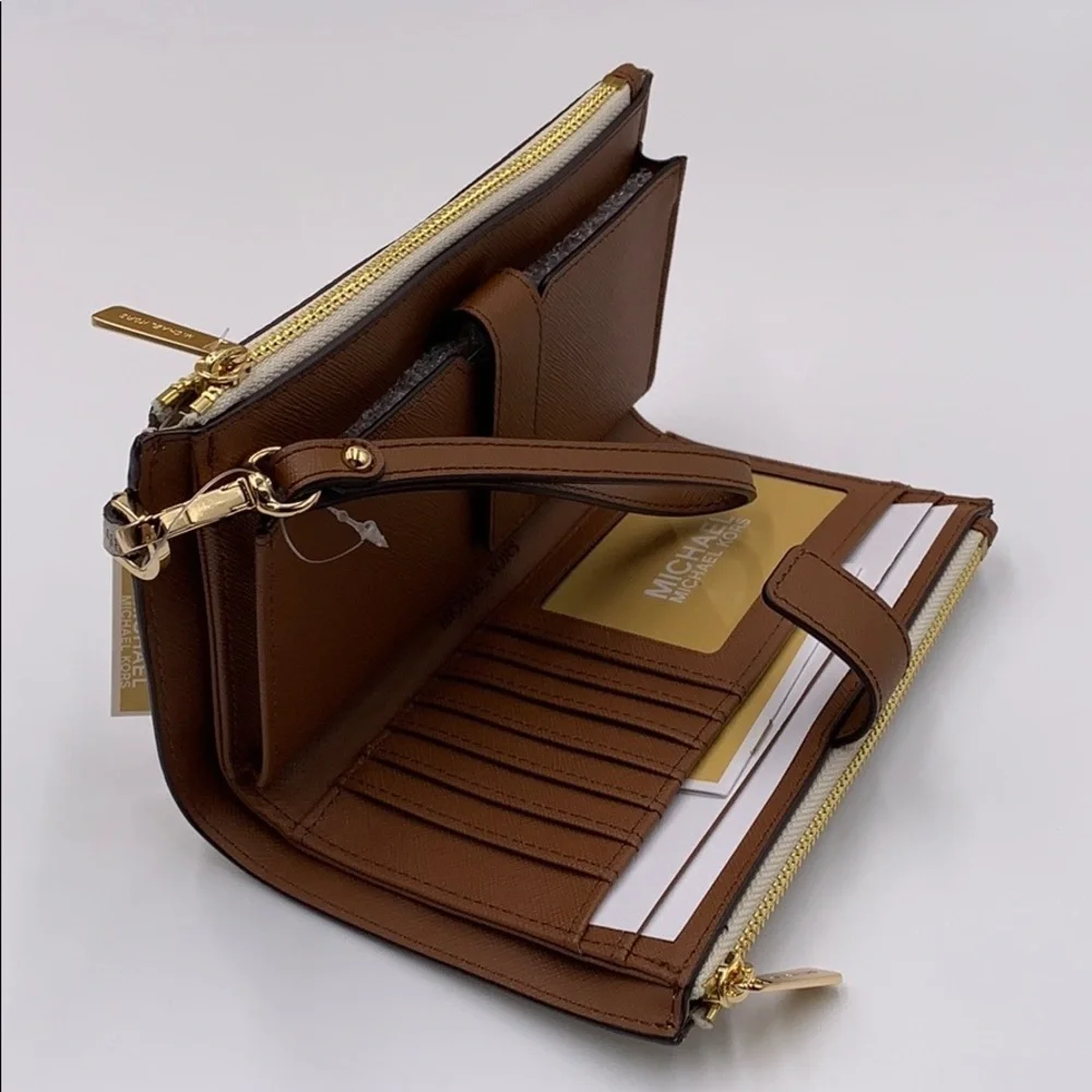 MICHAEL KORS LG DOUBLE ZIP WRISTLET VANILLA